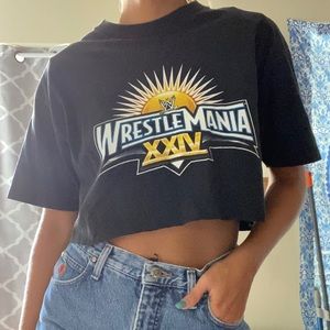 2008 Wrestlemania cropped thrifted tee